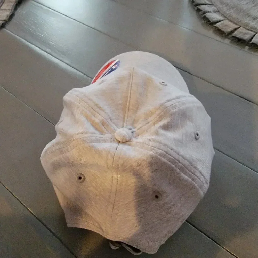 Champion Men's Unisex Gray Adjustable Relaxed Fit Hat Cap - OSFA